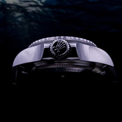 mechanical watches for extreme conditions.